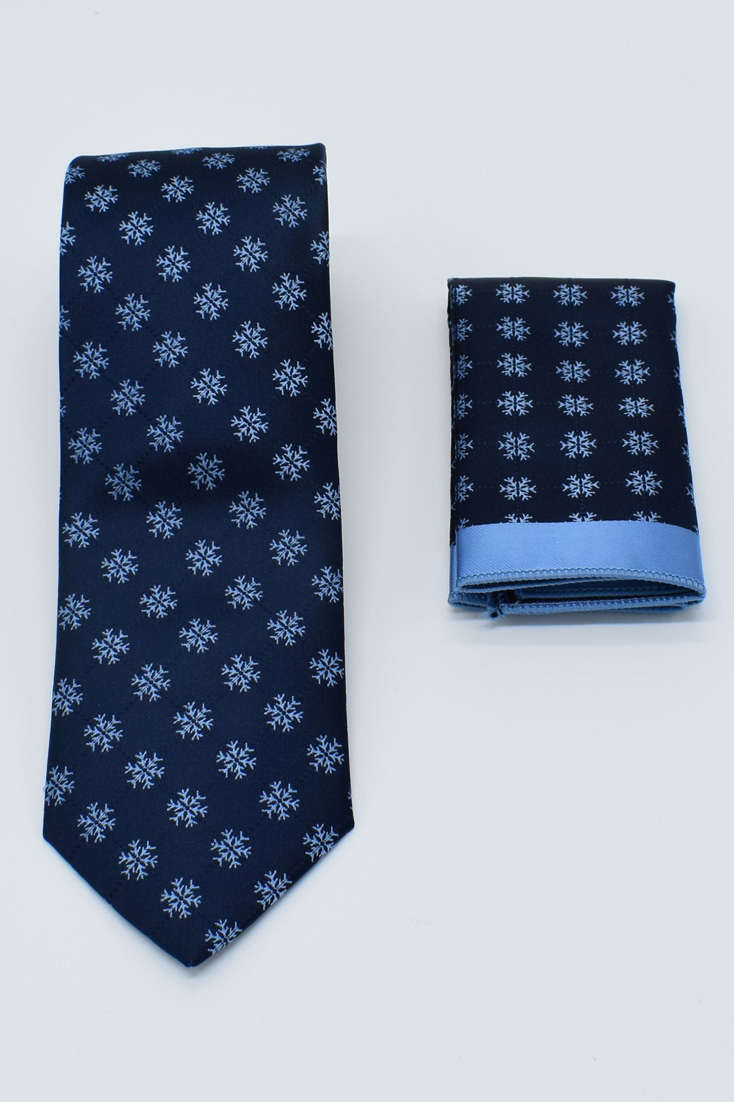 ΓΡΑΒΑΤΑ ΜΠΛΕ ΜΕ ΜΑΝΤΗΛΙ